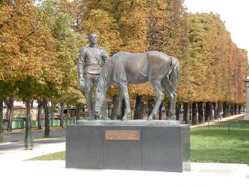  A la mémoire des soldats et Officiers du Corps expéditionnaire Russe